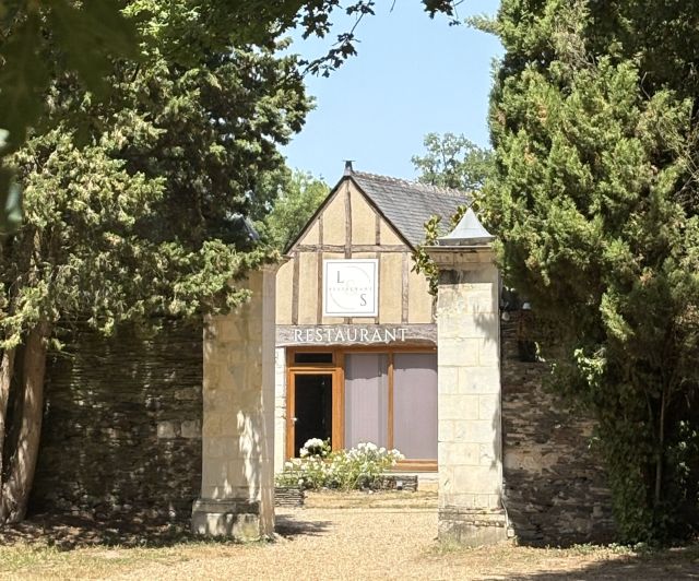 Extérieur du restaurant le L&amp;S